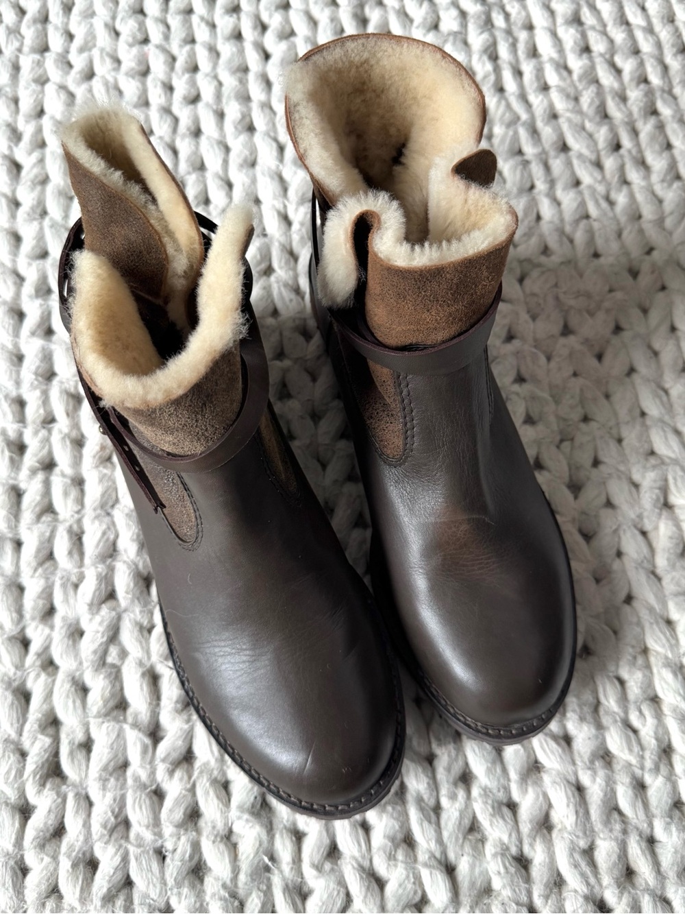 Matt Bernson Tundra Shearling Boot, size 8.5